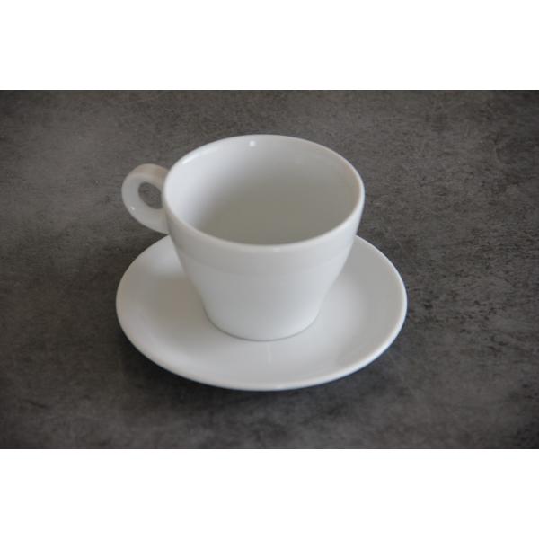 Tasse et sous tasse à Déjeuner